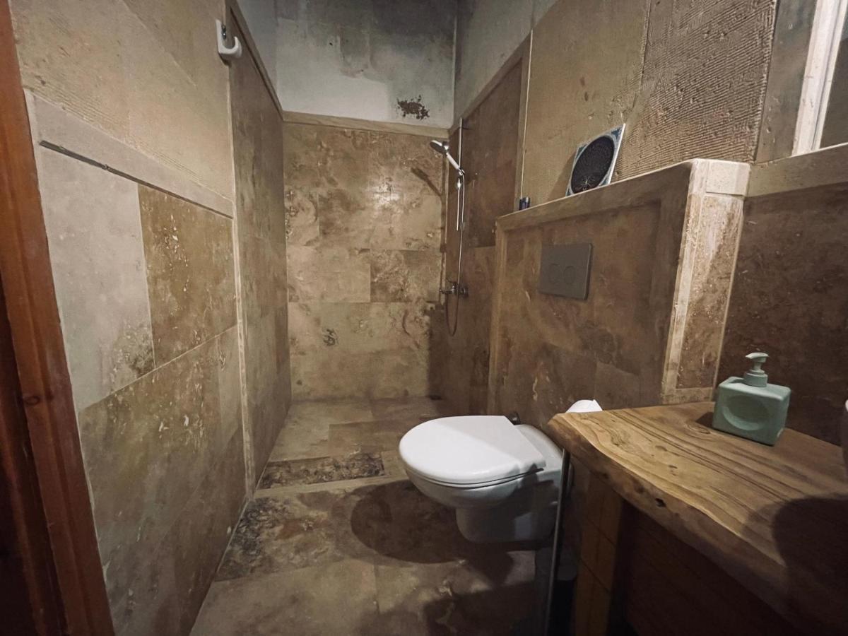 Anatolia Raymonde Cave House Hotel อุตชิซาร์ ภายนอก รูปภาพ