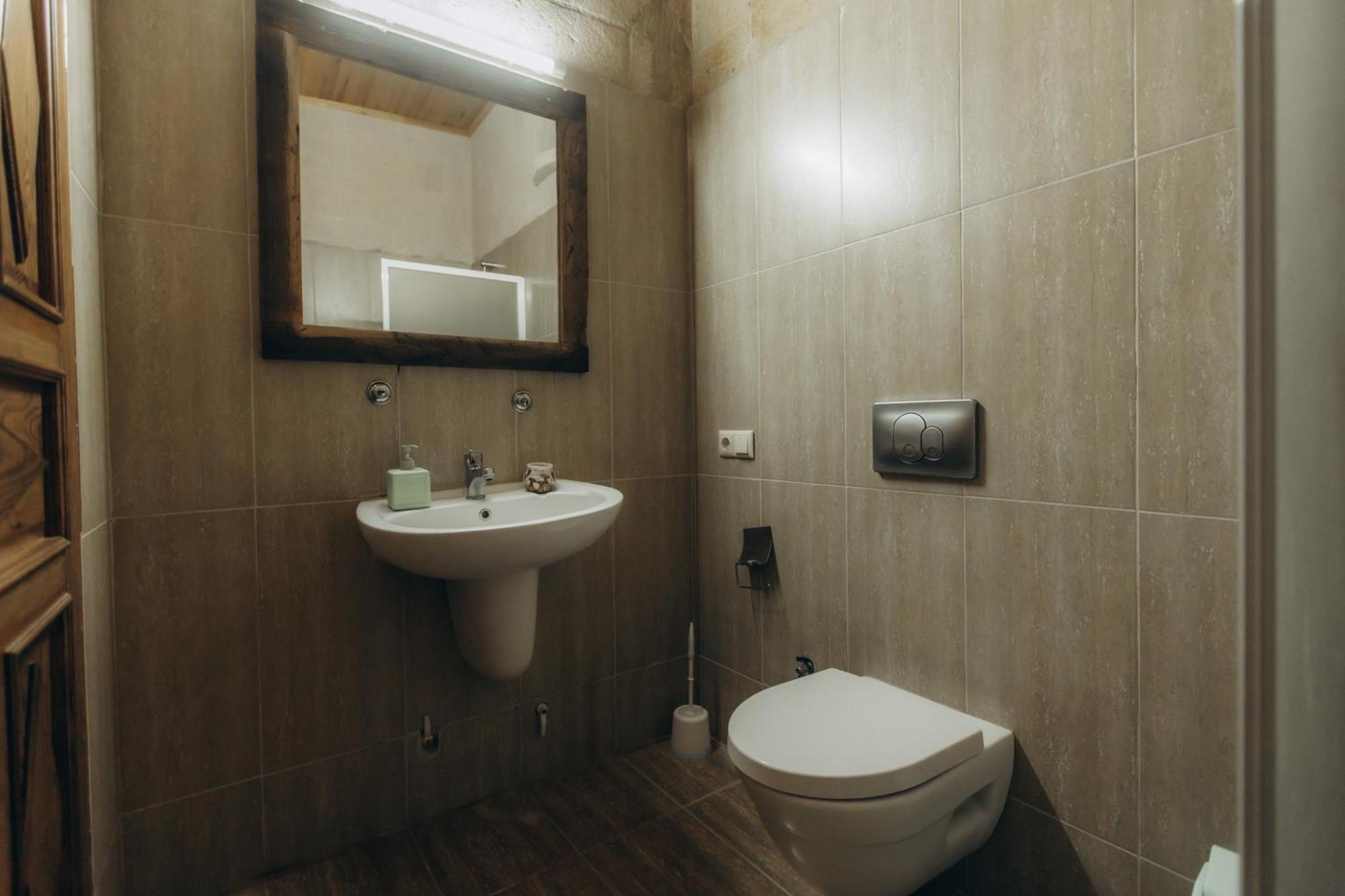 Anatolia Raymonde Cave House Hotel อุตชิซาร์ ภายนอก รูปภาพ