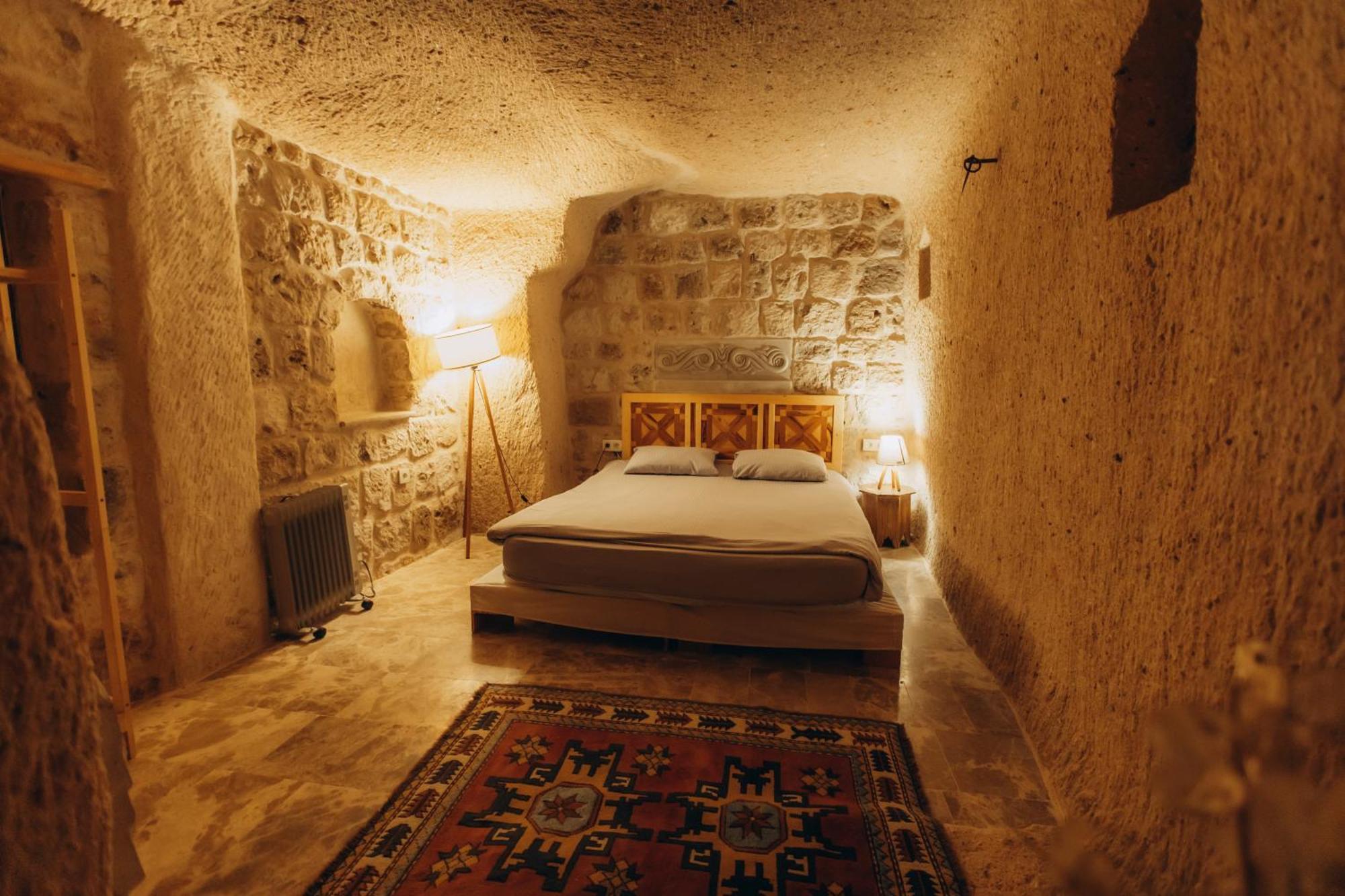 Anatolia Raymonde Cave House Hotel อุตชิซาร์ ภายนอก รูปภาพ