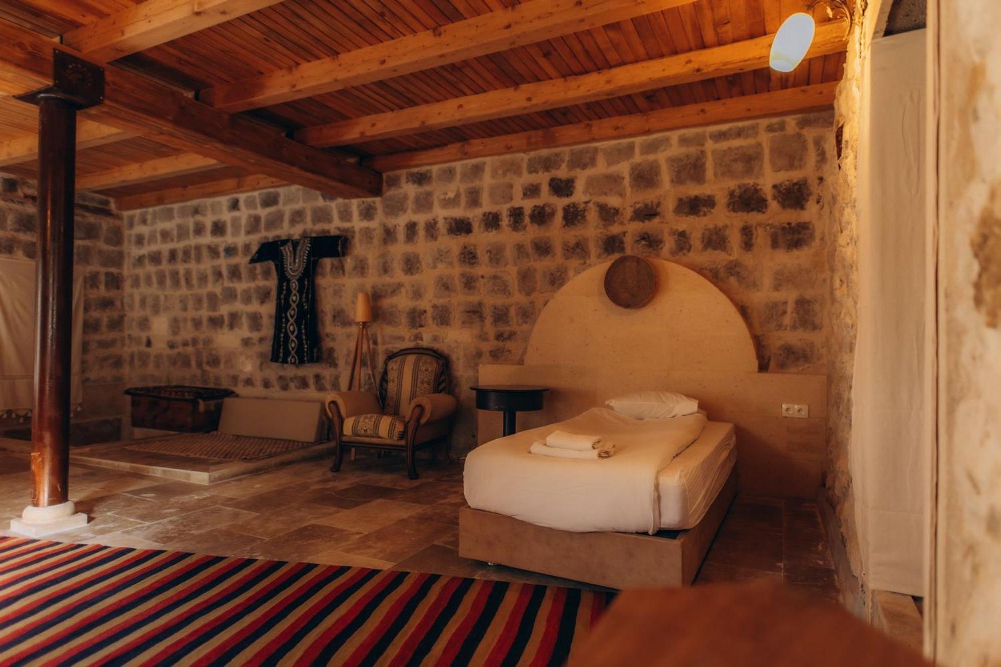 Anatolia Raymonde Cave House Hotel อุตชิซาร์ ภายนอก รูปภาพ