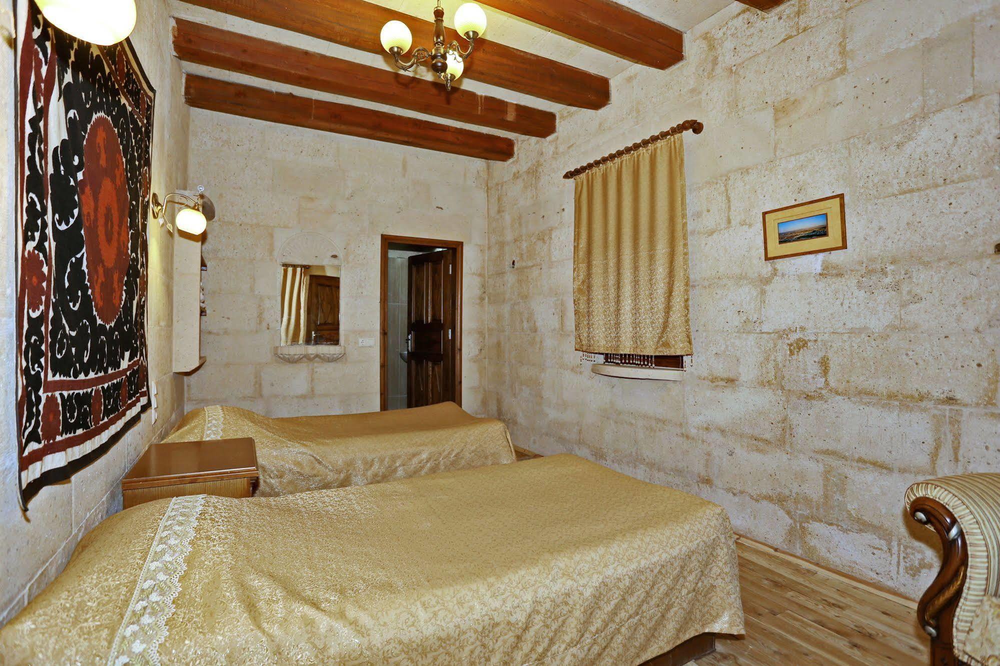 Anatolia Raymonde Cave House Hotel อุตชิซาร์ ภายนอก รูปภาพ